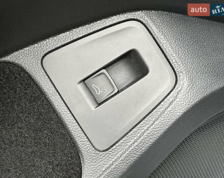 Синій Фольксваген Тігуан, об'ємом двигуна 2 л та пробігом 35 тис. км за 25500 $, фото 23 на Automoto.ua