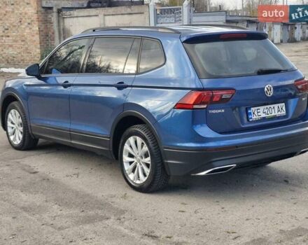 Синий Фольксваген Тигуан, объемом двигателя 2 л и пробегом 174 тыс. км за 16500 $, фото 3 на Automoto.ua