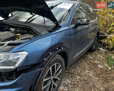 Синий Фольксваген Тигуан, объемом двигателя 2 л и пробегом 109 тыс. км за 11100 $, фото 8 на Automoto.ua