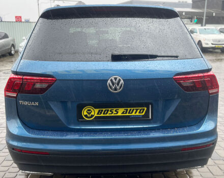 Синий Фольксваген Тигуан, объемом двигателя 2 л и пробегом 60 тыс. км за 17500 $, фото 5 на Automoto.ua