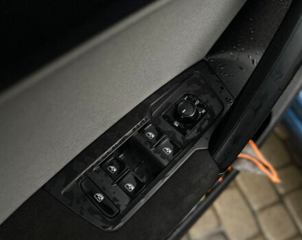 Синий Фольксваген Тигуан, объемом двигателя 2 л и пробегом 60 тыс. км за 17500 $, фото 9 на Automoto.ua