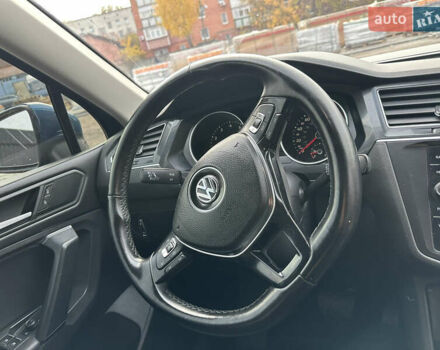 Синій Фольксваген Тігуан, об'ємом двигуна 2 л та пробігом 192 тис. км за 16999 $, фото 39 на Automoto.ua