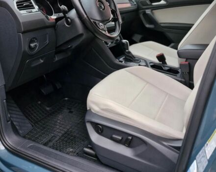 Синій Фольксваген Тігуан, об'ємом двигуна 2 л та пробігом 126 тис. км за 11200 $, фото 3 на Automoto.ua