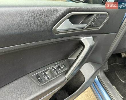 Синій Фольксваген Тігуан, об'ємом двигуна 2 л та пробігом 192 тис. км за 16999 $, фото 28 на Automoto.ua