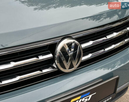 Синій Фольксваген Тігуан, об'ємом двигуна 2 л та пробігом 35 тис. км за 25500 $, фото 3 на Automoto.ua
