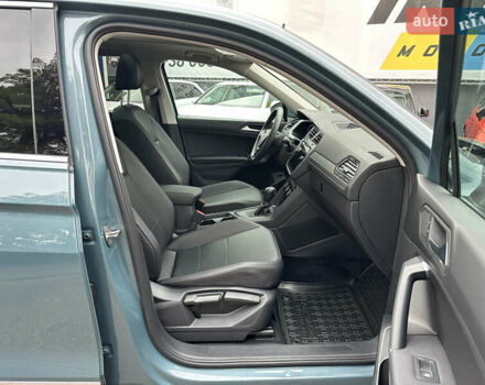 Синій Фольксваген Тігуан, об'ємом двигуна 2 л та пробігом 35 тис. км за 25500 $, фото 37 на Automoto.ua