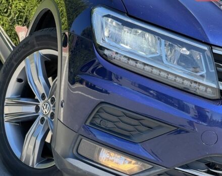 Синій Фольксваген Тігуан, об'ємом двигуна 2 л та пробігом 165 тис. км за 23500 $, фото 4 на Automoto.ua