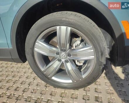 Синий Фольксваген Тигуан, объемом двигателя 2 л и пробегом 36 тыс. км за 23700 $, фото 5 на Automoto.ua