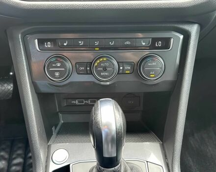 Синій Фольксваген Тігуан, об'ємом двигуна 2 л та пробігом 48 тис. км за 11000 $, фото 10 на Automoto.ua