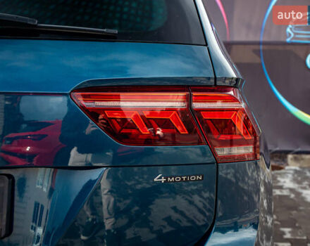 Синий Фольксваген Тигуан, объемом двигателя 1.97 л и пробегом 170 тыс. км за 32888 $, фото 31 на Automoto.ua