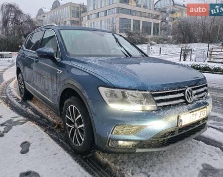 Синий Фольксваген Тигуан, объемом двигателя 2 л и пробегом 60 тыс. км за 14100 $, фото 1 на Automoto.ua