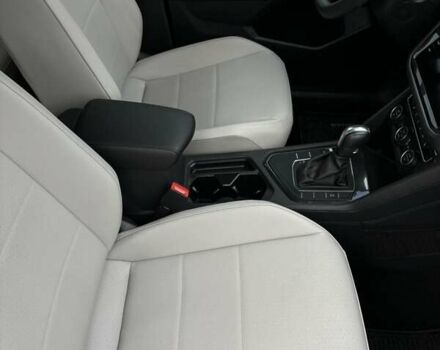 Синій Фольксваген Тігуан, об'ємом двигуна 2 л та пробігом 109 тис. км за 22000 $, фото 49 на Automoto.ua