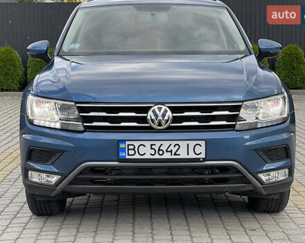 Синий Фольксваген Тигуан, объемом двигателя 2 л и пробегом 117 тыс. км за 18000 $, фото 2 на Automoto.ua