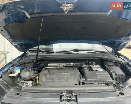 Синій Фольксваген Тігуан, об'ємом двигуна 1.98 л та пробігом 215 тис. км за 16000 $, фото 21 на Automoto.ua