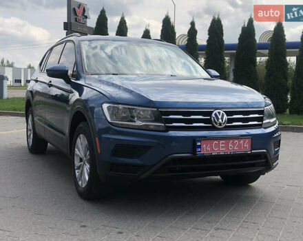 Синий Фольксваген Тигуан, объемом двигателя 2 л и пробегом 185 тыс. км за 16800 $, фото 4 на Automoto.ua