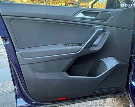 Синій Фольксваген Тігуан, об'ємом двигуна 2 л та пробігом 103 тис. км за 17990 $, фото 18 на Automoto.ua
