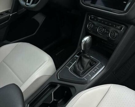 Синій Фольксваген Тігуан, об'ємом двигуна 2 л та пробігом 109 тис. км за 22000 $, фото 52 на Automoto.ua