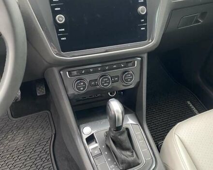 Синій Фольксваген Тігуан, об'ємом двигуна 2 л та пробігом 109 тис. км за 22000 $, фото 32 на Automoto.ua