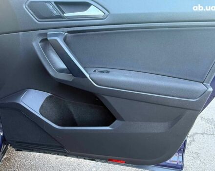 Синій Фольксваген Тігуан, об'ємом двигуна 2 л та пробігом 103 тис. км за 17990 $, фото 16 на Automoto.ua