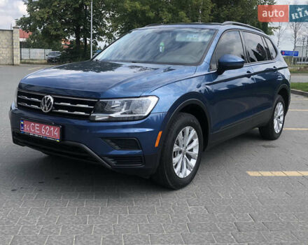 Синий Фольксваген Тигуан, объемом двигателя 2 л и пробегом 185 тыс. км за 16800 $, фото 1 на Automoto.ua