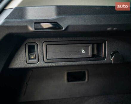 Синий Фольксваген Тигуан, объемом двигателя 1.97 л и пробегом 170 тыс. км за 32888 $, фото 59 на Automoto.ua