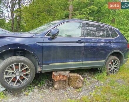 Синій Фольксваген Тігуан, об'ємом двигуна 1.98 л та пробігом 80 тис. км за 7700 $, фото 4 на Automoto.ua