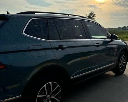 Синій Фольксваген Тігуан, об'ємом двигуна 2 л та пробігом 109 тис. км за 22000 $, фото 2 на Automoto.ua