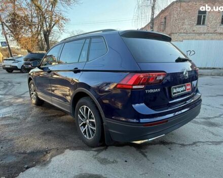 Синій Фольксваген Тігуан, об'ємом двигуна 2 л та пробігом 103 тис. км за 17990 $, фото 6 на Automoto.ua