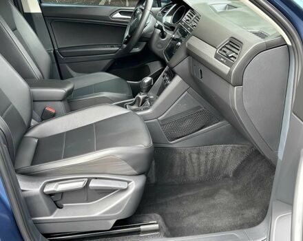 Синій Фольксваген Тігуан, об'ємом двигуна 2 л та пробігом 48 тис. км за 11000 $, фото 11 на Automoto.ua