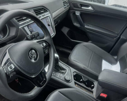 Синій Фольксваген Тігуан, об'ємом двигуна 2 л та пробігом 151 тис. км за 14800 $, фото 6 на Automoto.ua
