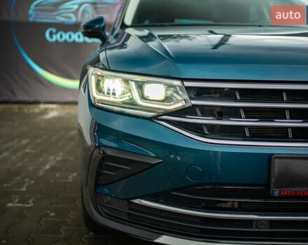 Синий Фольксваген Тигуан, объемом двигателя 1.97 л и пробегом 170 тыс. км за 32888 $, фото 4 на Automoto.ua