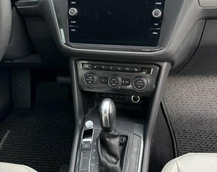 Синій Фольксваген Тігуан, об'ємом двигуна 2 л та пробігом 109 тис. км за 22000 $, фото 48 на Automoto.ua