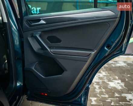 Синий Фольксваген Тигуан, объемом двигателя 1.97 л и пробегом 170 тыс. км за 32888 $, фото 54 на Automoto.ua