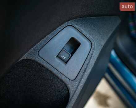 Синий Фольксваген Тигуан, объемом двигателя 1.97 л и пробегом 170 тыс. км за 32888 $, фото 51 на Automoto.ua