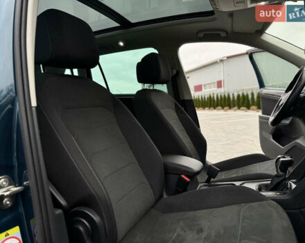 Синий Фольксваген Тигуан, объемом двигателя 2 л и пробегом 157 тыс. км за 30899 $, фото 44 на Automoto.ua