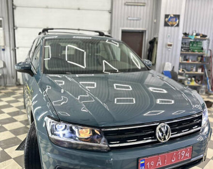 Синий Фольксваген Тигуан, объемом двигателя 0 л и пробегом 74 тыс. км за 22900 $, фото 1 на Automoto.ua