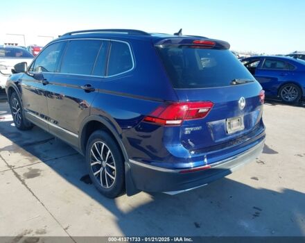 Синий Фольксваген Тигуан, объемом двигателя 2 л и пробегом 99 тыс. км за 13700 $, фото 3 на Automoto.ua