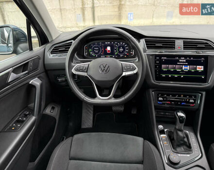 Синий Фольксваген Тигуан, объемом двигателя 2 л и пробегом 189 тыс. км за 31999 $, фото 59 на Automoto.ua