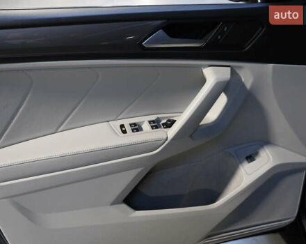 Синий Фольксваген Тигуан, объемом двигателя 1.98 л и пробегом 9 тыс. км за 23700 $, фото 24 на Automoto.ua