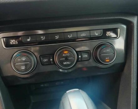 Синий Фольксваген Тигуан, объемом двигателя 2 л и пробегом 121 тыс. км за 12400 $, фото 12 на Automoto.ua