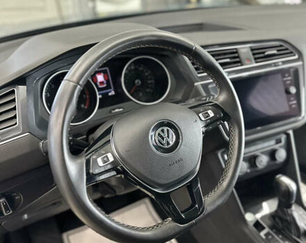 Синий Фольксваген Тигуан, объемом двигателя 0 л и пробегом 74 тыс. км за 22900 $, фото 20 на Automoto.ua