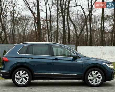 Синий Фольксваген Тигуан, объемом двигателя 2 л и пробегом 157 тыс. км за 30899 $, фото 2 на Automoto.ua