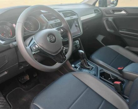 Синий Фольксваген Тигуан, объемом двигателя 2 л и пробегом 121 тыс. км за 12400 $, фото 9 на Automoto.ua