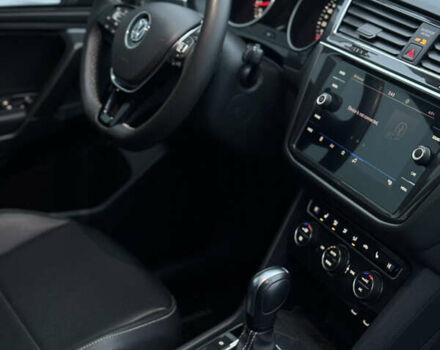 Синий Фольксваген Тигуан, объемом двигателя 1.98 л и пробегом 71 тыс. км за 20500 $, фото 24 на Automoto.ua