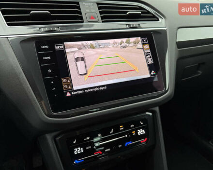 Синий Фольксваген Тигуан, объемом двигателя 2 л и пробегом 189 тыс. км за 31999 $, фото 104 на Automoto.ua