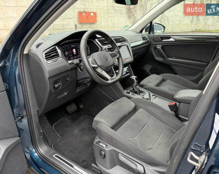 Синій Фольксваген Тігуан, об'ємом двигуна 2 л та пробігом 189 тис. км за 31999 $, фото 68 на Automoto.ua