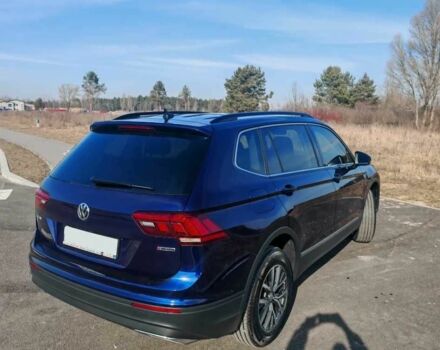 Синий Фольксваген Тигуан, объемом двигателя 2 л и пробегом 121 тыс. км за 12400 $, фото 4 на Automoto.ua