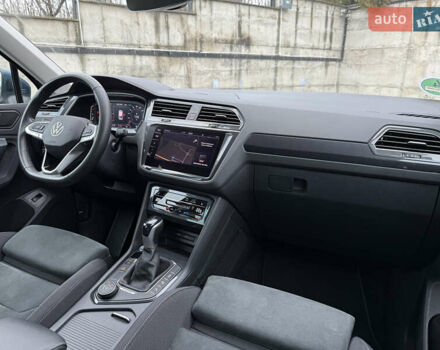 Синій Фольксваген Тігуан, об'ємом двигуна 2 л та пробігом 189 тис. км за 31999 $, фото 52 на Automoto.ua