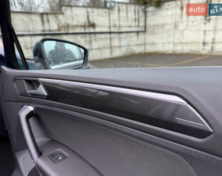 Синій Фольксваген Тігуан, об'ємом двигуна 2 л та пробігом 189 тис. км за 31999 $, фото 49 на Automoto.ua