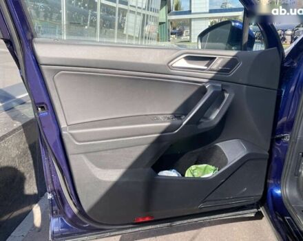 Синій Фольксваген Тігуан, об'ємом двигуна 2 л та пробігом 35 тис. км за 28000 $, фото 16 на Automoto.ua